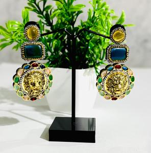 Boucles d'oreilles pendantes de luxe Sabyasachi, multicolores, bleu royal et vert, avec pierres précieuses, dorées, pour mariée, mariage, fête, bijoux de mode - Product Image 1