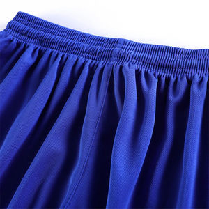 Maillot de football personnalisé 100% polyester avec logo sur le devant, manches courtes, respirant et à séchage rapide - Product Image 5