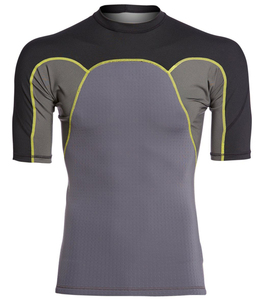 เสื้อยืดกีฬาผู้ชาย OEM แบบรัดรูป ซับเหงื่อ ระบายอากาศ เหมาะสำหรับฟิตเนส วิ่ง และออกกำลังกายในยิม - Product Image 4