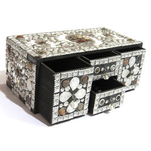 Caja de Joyería de Alta Demanda en Oferta, Caja de Joyería Blanca con Cuentas Brillantes para Guardar Anillos y Collares - Product Image 6