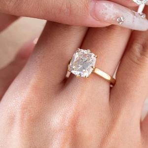 Bague en or 14 carats avec diamant solitaire de laboratoire taille coussin, 9 carats, style ancien, sertie à 8 griffes, pièce de collection vintage rare - Product Image 3