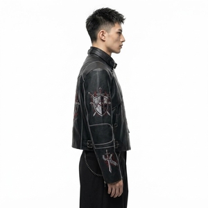 Chaqueta de Motociclista de Cuero con Cuello Alto, Diseño de Escudo Bordado, Detalle de Cadena, Estilo Motero, para Hombre, Otoño - Product Image 3