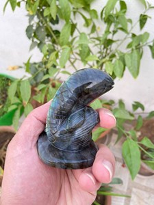 Figura de Delfín de Labradorita |   Escultura Marina de Cristal Tallada a Mano para Coleccionistas y Minoristas de Regalos - Product Image 4