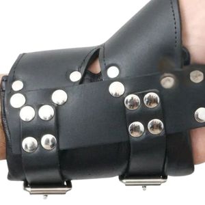 Paires de menottes de cheville en cuir avec boucles robustes et rembourrage confortable - Product Image 4