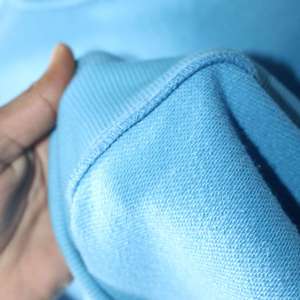 Sweat-shirt personnalisé pour homme, 100 % polyester, chaud pour l'hiver, brodé, à capuche, zippé, uni, streetwear, en vente - Product Image 2