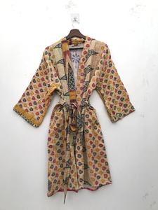 Nueva llegada indio hecho a mano viejo Kantha edredón Kimono chaqueta de invierno túnicas Kimono corto para mujer - Product Image 2