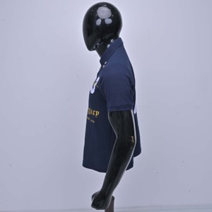Polo de manga corta azul marino para hombre con estampado de jinete y número 33 bordado en la parte delantera, estilo preppy ecuestre. - Product Image 3