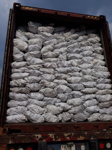 Charbon de bois de Khaya de qualité supérieure |   Chaleur intense et combustion longue durée |   Usine au Vietnam - Product Image 2