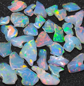 โอปอลขัดเงาแบบหยาบ โอปอลเอธิโอเปีย สีเล่นแสงหรือหลายสี โอปอลธรรมชาติสำหรับทำเครื่องประดับ - Product Image 3