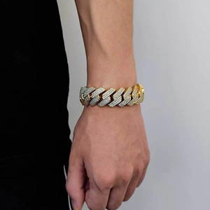 สร้อยข้อมือแบบโซ่หนาสำหรับผู้หญิง Mariner Cuban Hybrid Link ประดับเพชรแล็บไมโครเพฟ ทองคำ รับรองโดย IGI - Product Image 1