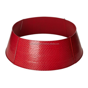 Collier d'arbre tissé en métal doré la touche finale à votre noël moderne avec ce collier d'arbre tissé en métal il évasera légèrement - Product Image 1