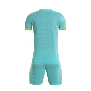 Vente directe d'usine, uniforme de football fabriqué au Pakistan, vêtements de sport, uniforme de football pour hommes fabriqué au Pakistan - Product Image 2