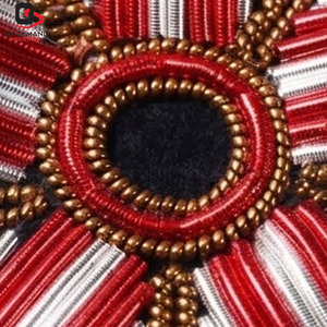 Badges perlés personnalisés faits à la main, design décoratif orné, qualité supérieure pour accessoires de mode et décoration de vêtements - Product Image 4