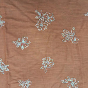 Tissu en coton premium brodé de fleurs, respirant et léger, pour filles et femmes, couleur roux brun et blanc, broderie. - Product Image 1