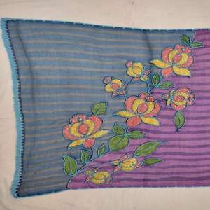 Châles en laine mérinos imprimés à la main de luxe, 100% doux, chauds, élégants, antibactériens, respirants pour femmes - Product Image 3