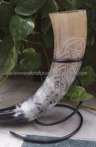 Cuerno para beber vikingo pulido respetuoso con el medio ambiente hecho a mano natural personalizado de la mejor calidad para restaurante y Hotel en casa de la India. - Product Image 3