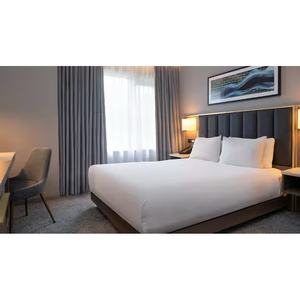 Tête de lit King Size en contreplaqué MR E1 durable avec mousse recouverte de Rexine et tables latérales intégrées en gros - Product Image 2