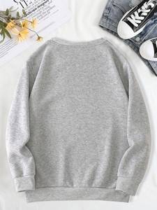 Sweat-shirt en polaire épais à col montant Silly Goose University pour femme, gris, imprimé lettres, pull tricoté décontracté pour l'hiver - Product Image 4