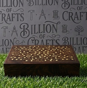 Boîte cadeau en bois écologique avec incrustation en laiton et motif floral, boîte à bijoux, rangement de table, décoration personnalisée pour la maison - Product Image 2