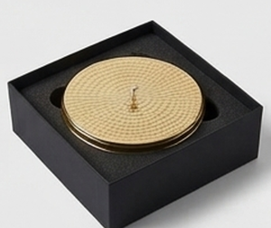 Boîte à épices ronde en métal doré de qualité supérieure avec couvercle martelé et petit récipient pour le rangement en cuisine - Product Image 6