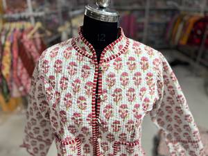 Quilted Cotton Jacket Women Floral Print Mandarin Collar Three Quarter Sleeve Autumn Winter Style Single <b>Button</b> Closure GIFT - Product Image 2