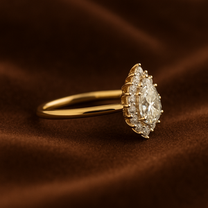 Bague de fiançailles et de mariage pour femme avec halo de diamants de laboratoire taille poire, en diamant de laboratoire et or massif 14 carats, collection de bagues fines - Product Image 3