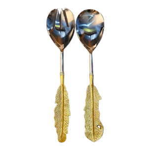 Elegantes Servidores de Ensalada de Acero Inoxidable Pulido de 2 Piezas con Detalles de Hoja Dorada, Mangos de Pluma, Tazones de Lujo Ecológicos - Product Image 1