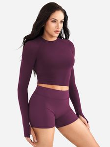 Ensemble 2 pièces décontracté d'été pour femme : haut de yoga à manches longues et short froncé aux fesses, ensemble t-shirt assorti à col rond uni pour la course à pied - Product Image 2