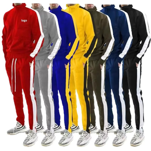 Ensemble de survêtement deux pièces personnalisé pour hommes avec logo, ensemble de jogging pour hommes avec bande latérale, idéal pour l'entraînement en salle de sport - Product Image 5