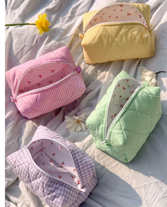 2026 Manual Quilted Cloth Makeup <b>Bag</b> Custom Color Floral Pattern Cosmetic Pouches Open Closure <b>Bags</b> - Product Image 4