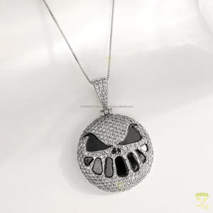 Colgante de calavera redonda Iced Out con cara de mueca colgante de plata 925 plateado negro esmaltado plata esterlina estilo Hip Hop - Product Image 2