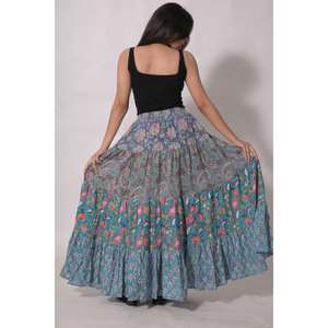 Jupe longue artisanale en coton respirant à imprimé bloc, style portefeuille, patchwork bohème vintage, pour femme, tenue décontractée d'été et de festival - Product Image 4