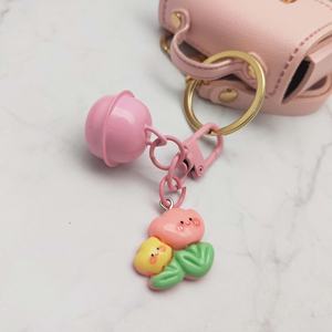 Adorable Llavero de Campana Rosa Pastel con Flores, Hecho de Resina Plástica, Lindo y Moderno para Uso Diario de Chicas y Mujeres - Product Image 4