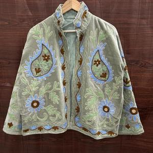 เสื้อแจ็คเก็ตกำมะหยี่ปักลายดอกไม้สไตล์วินเทจโบโฮลายเพสลีย์สำหรับผู้หญิง - Product Image 1