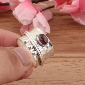 Anillo de eternidad de plata de ley 925 con engaste de bisel de granate rojo, anillo completo de granate natural, piedra de nacimiento de enero, para boda o fiesta - Product Image 4