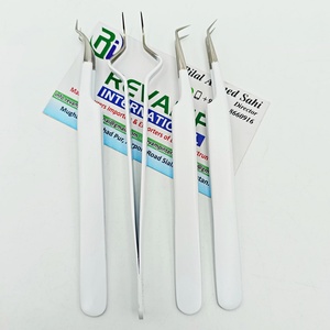 แหนบปลายแหลมสีขาวแบบมีด้ามจับเพชร สำหรับต่อขนตาแบบคลาสสิก ทำจากสแตนเลส มุมโค้ง 90/45 องศา - Product Image 1