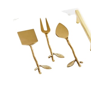 ชุดมีดหั่นชีสและเนยสแตนเลสเคลือบ PVD สีทองเหมาะสำหรับใช้ในโรงแรมและห้องรับประทานอาหารที่หรูหรา - Product Image 2