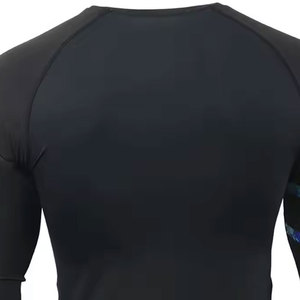 Camiseta de compresión Rash Guard para hombre, de secado rápido y tela elástica, para entrenamiento de MMA y gimnasio. - Product Image 6