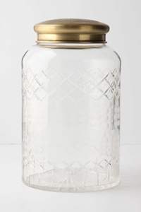 Pot en verre transparent avec couvercle métallique hermétique, idéal pour conserver les fruits secs frais et bien rangés dans la cuisine - Product Image 3