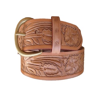 Cinturón de cuero occidental unisex con grabado floral en tono marrón, cinturón occidental para hombre de alta calidad, juego de hebilla de latón sólido de un solo pasador. - Product Image 1