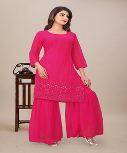 ชุดเสื้อท็อปผ้าจอร์เจตต์ปักลายพร้อมกางเกงชาราร่าและผ้าคลุมไหล่ สำหรับงานเทศกาล  ผ้าฝ้ายทอมือ  ชุดพื้นเมืองสีชมพู  สินค้ามาใหม่ - Product Image 3