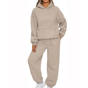 Ensemble de survêtement beige surdimensionné personnalisé pour femme, fabriqué au Pakistan – Nouveauté, doux et confortable - Product Image 5