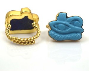 Bague artisanale en or 18 carats avec pavé de pierres précieuses turquoise et lapis-lazuli, motif œil d'Horus, cadeau unisexe bohème pour mariage, fiançailles, anniversaire - Product Image 4