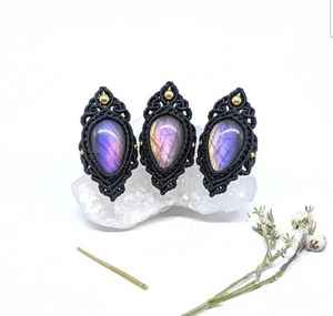 Vente en gros de bagues en macramé bohème avec pierres précieuses |   Fournisseur en gros de bijoux artisanaux tissés |   Mangalmay Corporation Jaipur Inde - Product Image 1