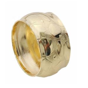 Hot Selling European Style Gold Novelty Metal <b>Napkin</b> Ring Holder for Wedding Banquet <b>Birthday</b> Party Dining Table Decoration - Product Image 1