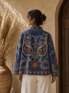 Veste brodée Suzani bleu roi pour femme, faite à la main, style bohème, motif floral, veste vintage ouzbèque, veste ethnique de luxe pour festival - Product Image 2