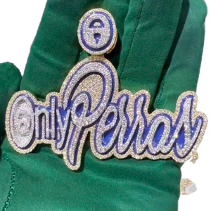 Collar con Placa de Nombre Personalizada de Diseño Exclusivo, Joyería de Lujo con Letras en Estilo Script y Piedras de Moissanita - Product Image 1