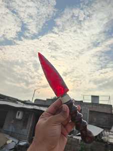Punta de Flecha de Vidrio Obsidiana Roja Hecha a Mano con Mango de Madera Tallado, Cuchillo de Lanza de Estilo Primitivo, Pieza Coleccionable de Arte para Exhibición - Product Image 4