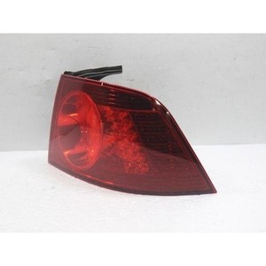 ไฟท้ายด้านขวาภายนอกของรถยนต์ Phaeton มือสอง ของแท้ รุ่น 3D0945096F - Product Image 4