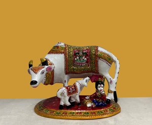 Figurine artisanale en métal de vache et de veau, thème religieux, design traditionnel, pour décoration de table, décoration Diwali - Product Image 1
